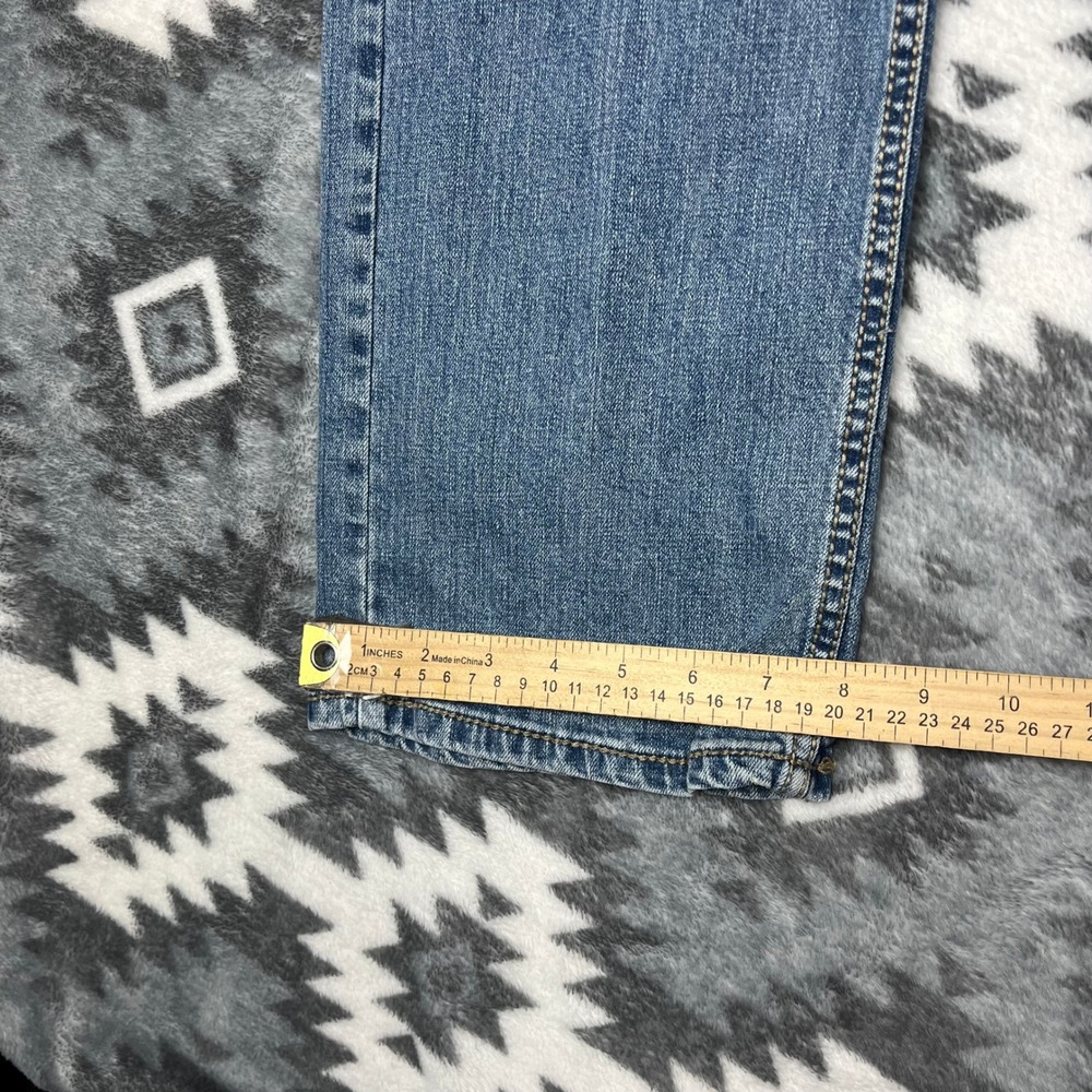 Wrangler Retro Slim Straight Jeans Light Wash Blue Denim Mens 36x34 - Picture 8 of 9